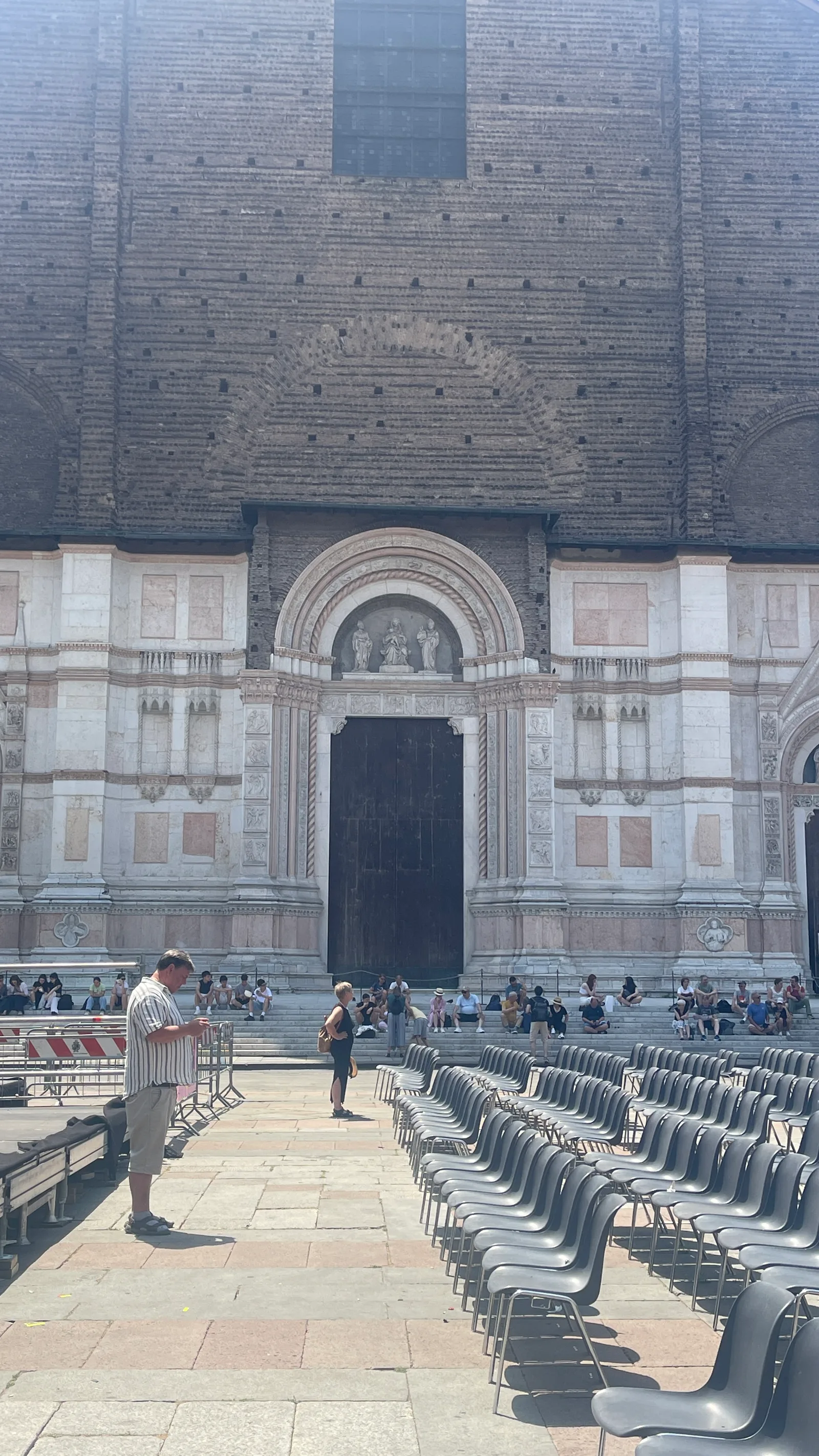Atmosphere at Basilica di San Petronio Bologna — travel photo
