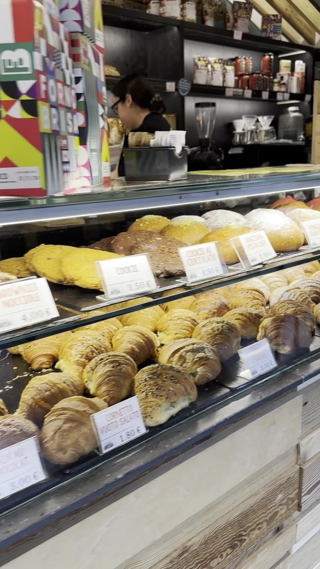 Main view at Forno Brisa Spaccio e Lab Bologna — travel photo