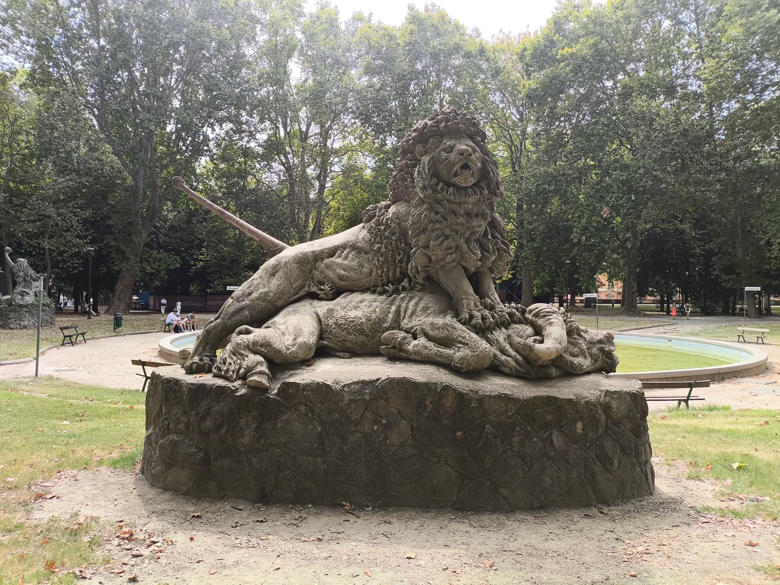 Main view at Giardino della Montagnola Bologna — travel photo