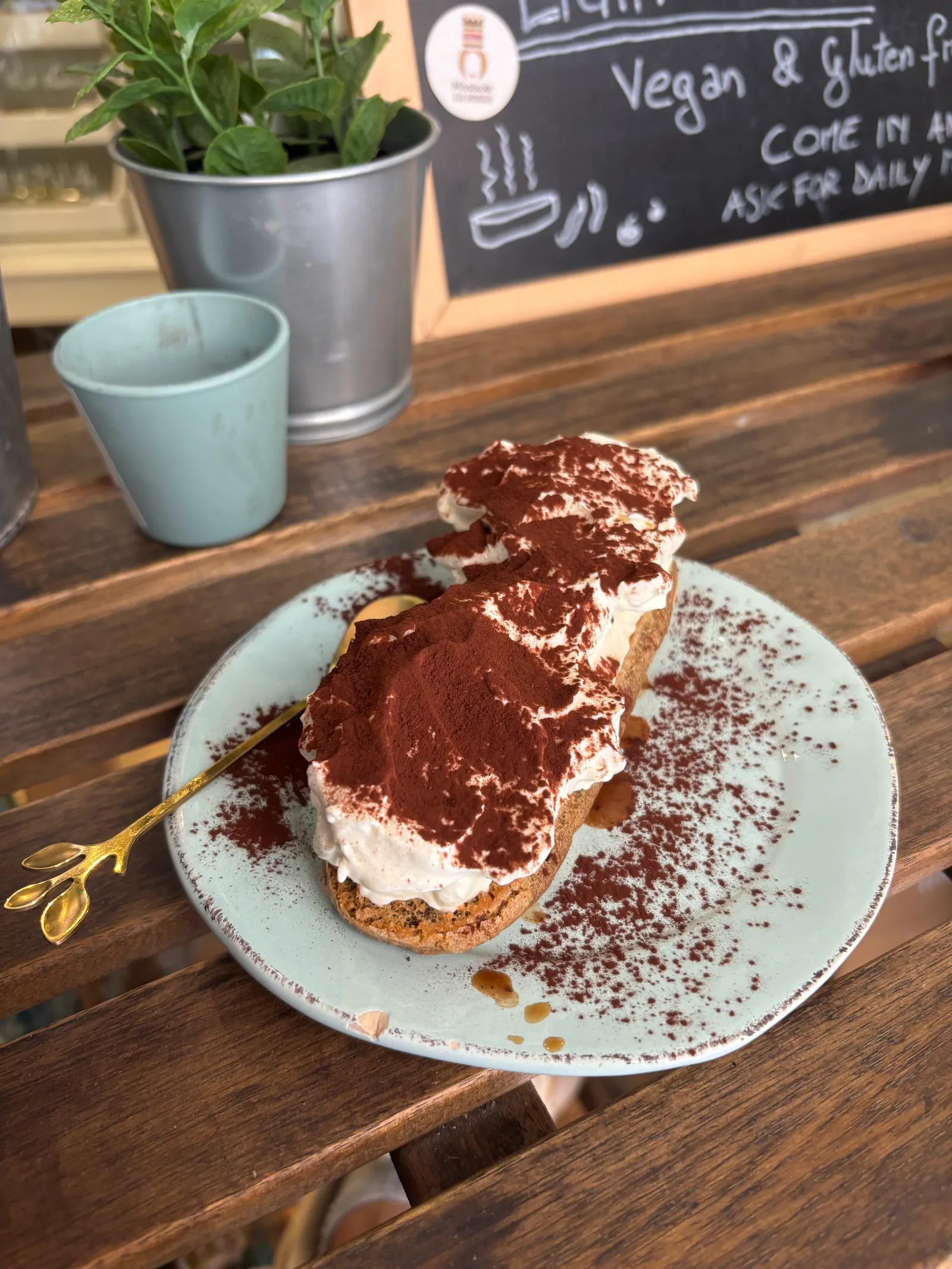 Atmosphere at Missbake Bologna — travel photo