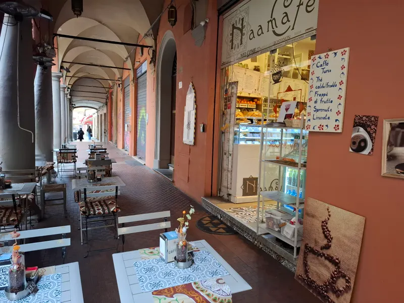 Naama Cafè