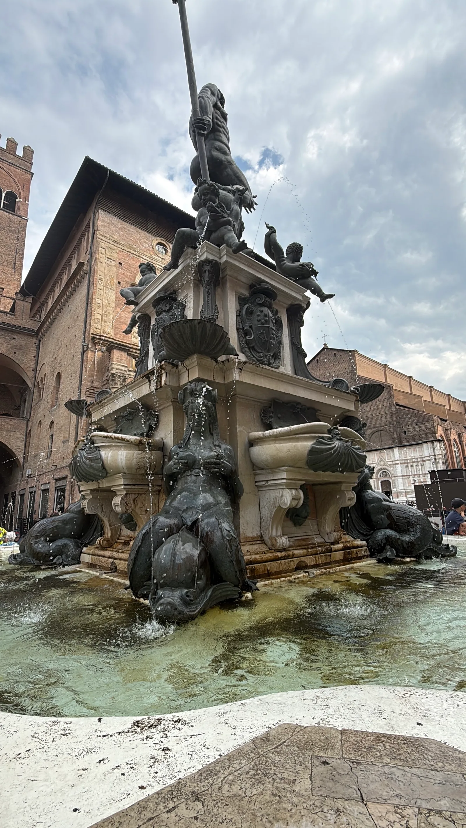 Atmosphere at Neptune's Fountain Bologna — travel photo