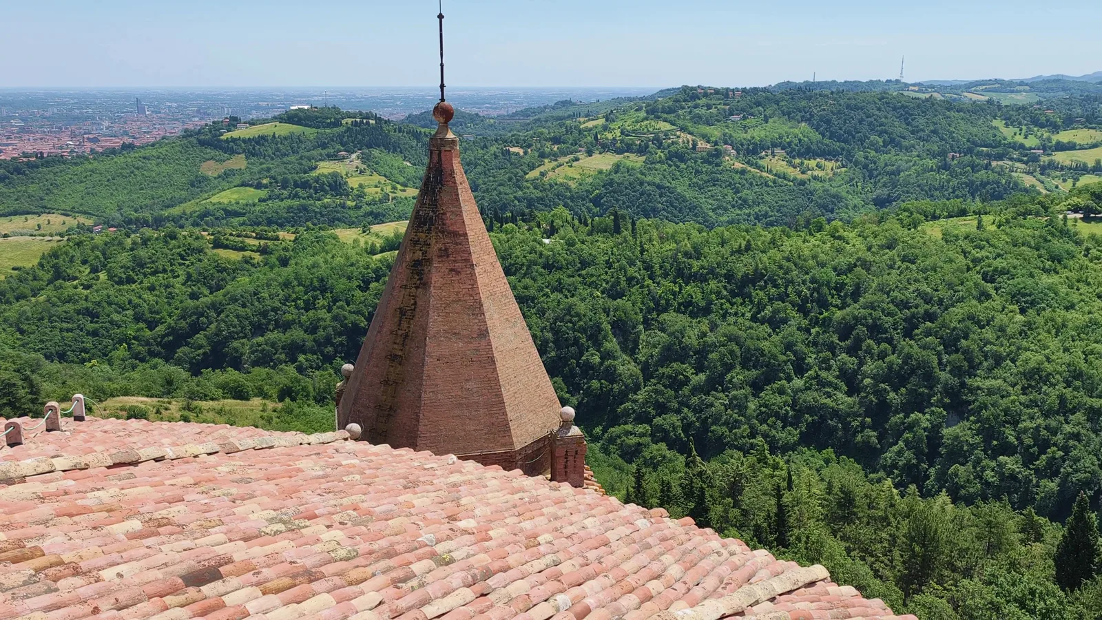 Atmosphere at Sanctuary of the Madonna of San Luca Bologna — travel photo
