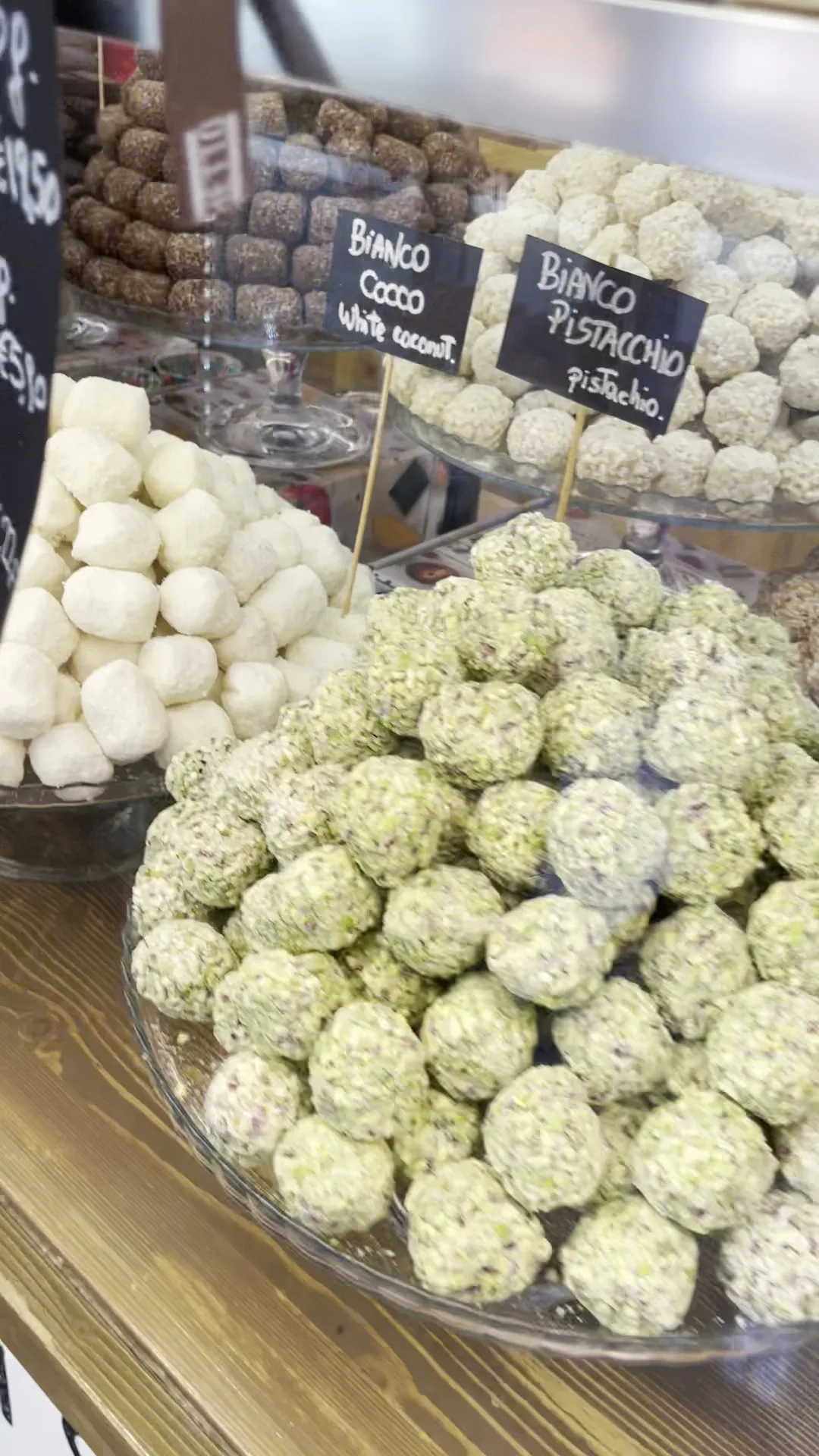 Main view at Stringhetto - Confetture & Cioccolato Bologna — travel photo