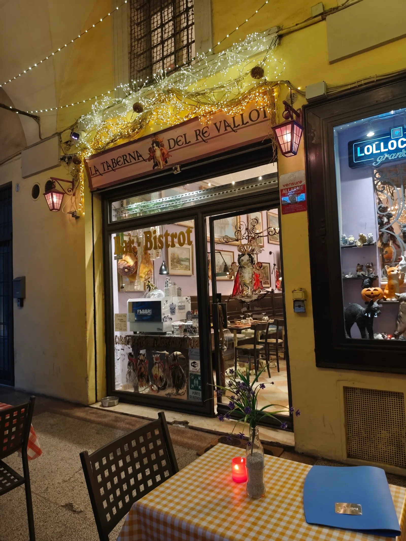 Interior at Taberna del Re Vallot Bologna — travel photo