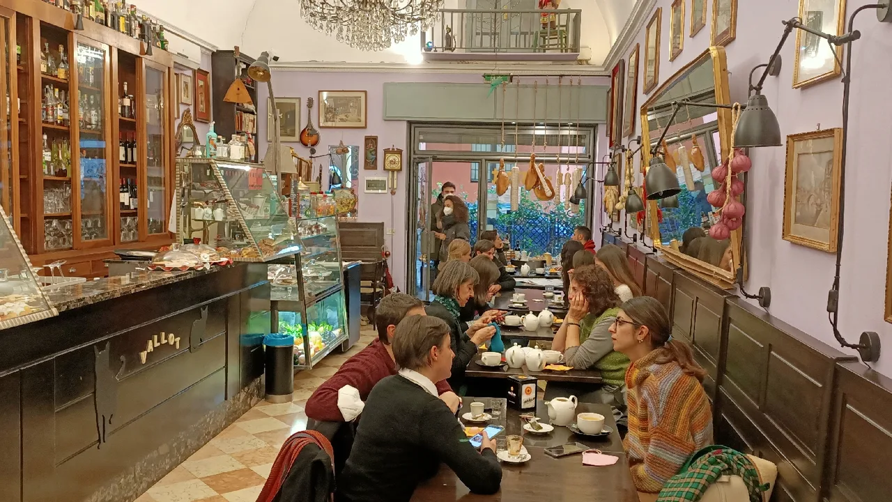 Taberna del Re Vallot — hidden gems guide Bologna