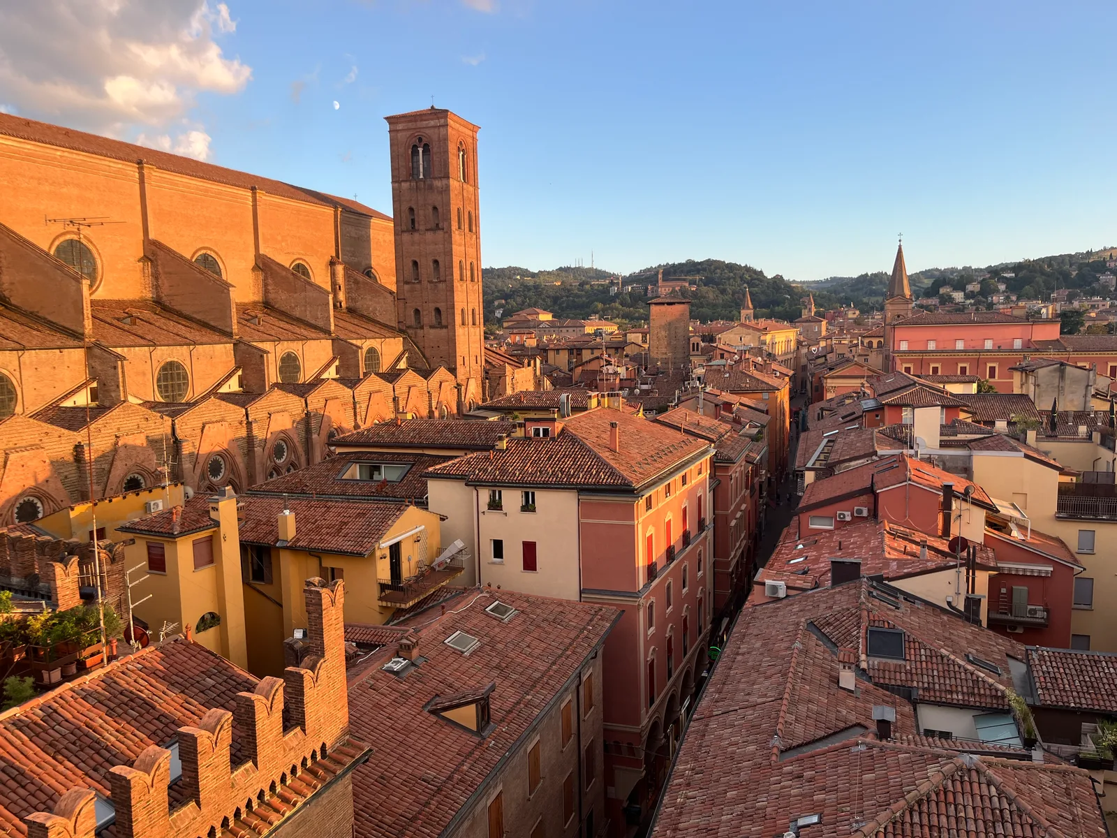 Main view at Torre dell'Orologio Bologna — travel photo