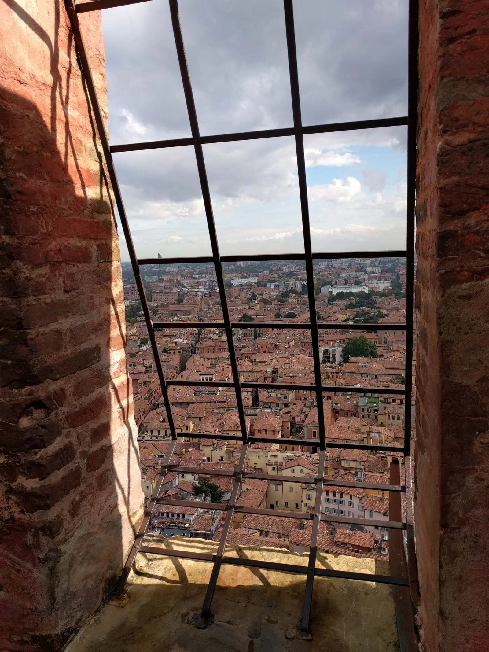 Atmosphere at Tower of Oseletti Bologna — travel photo