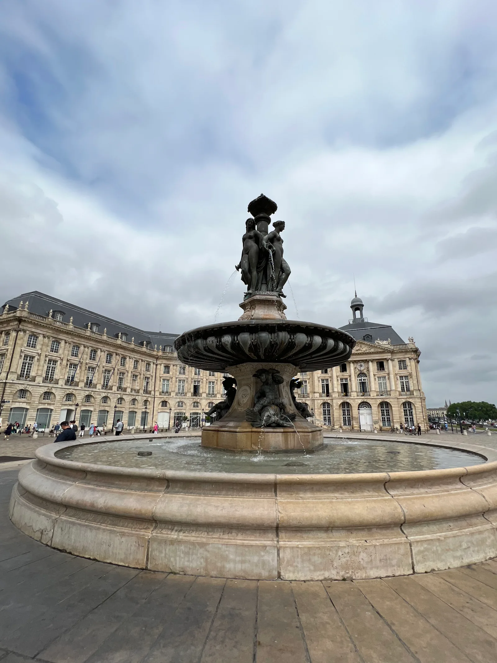Atmosphere at Bordeaux World Heritage Bordeaux — travel photo