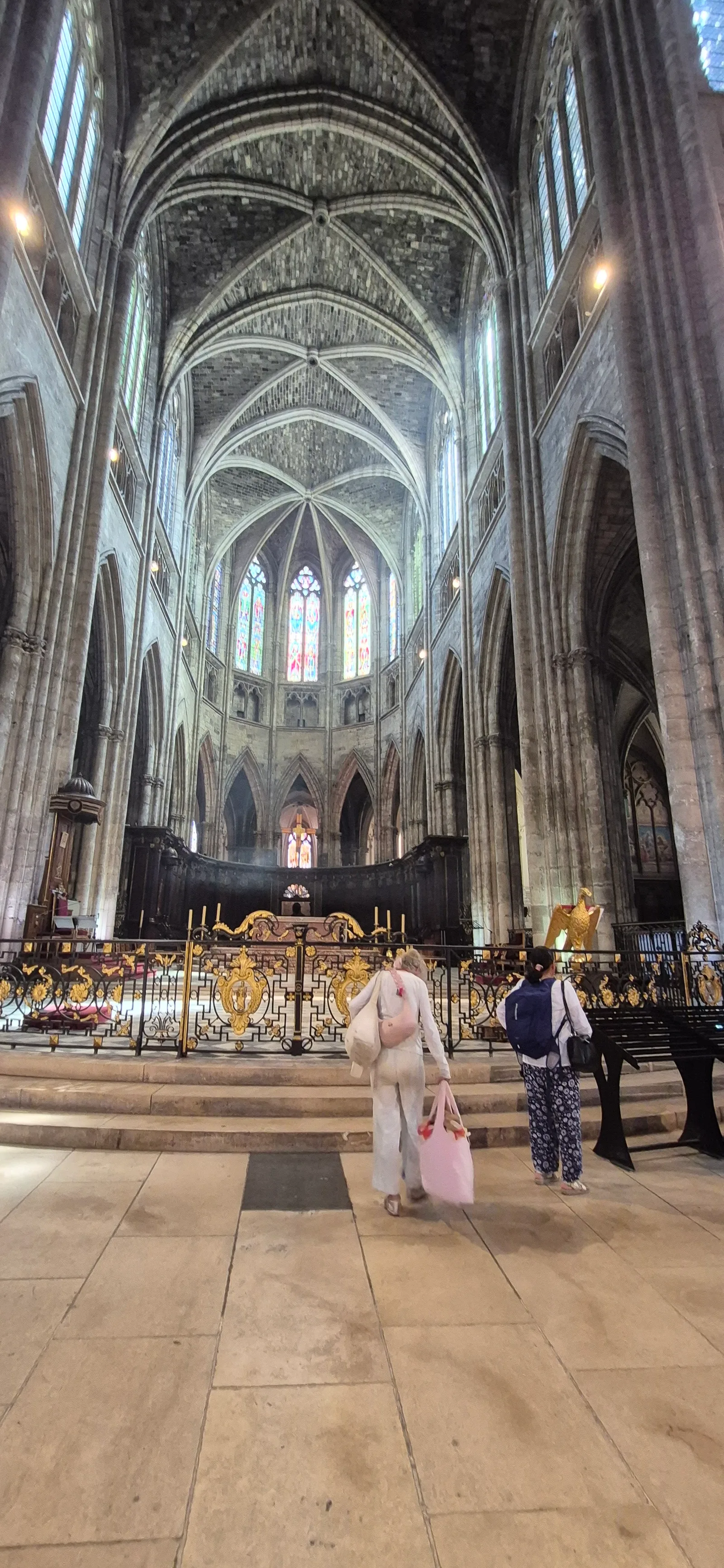 Interior at Cathédrale Saint-André de Bordeaux Bordeaux — travel photo