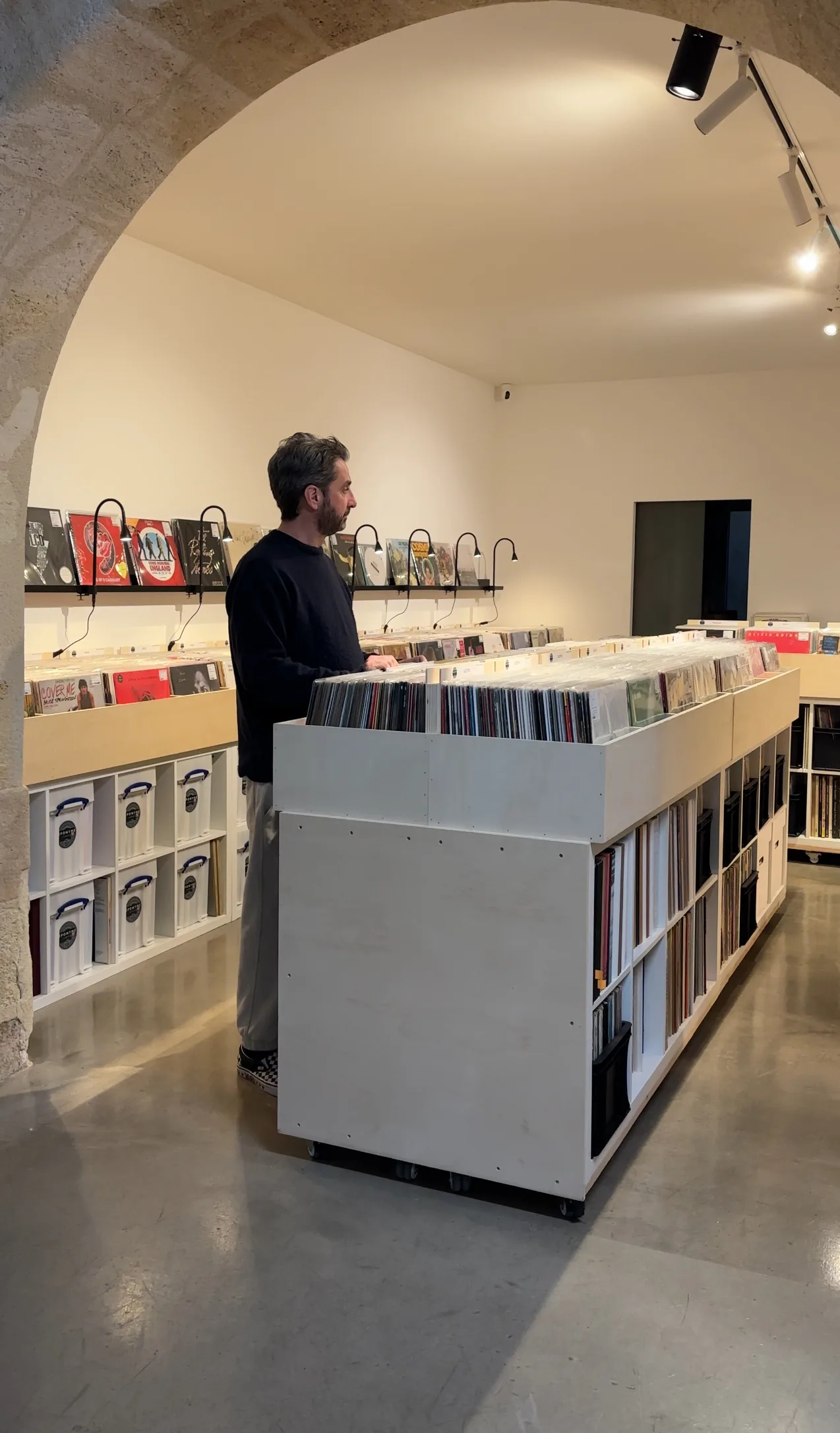 Main view at EPONYME Galerie Bordeaux — travel photo