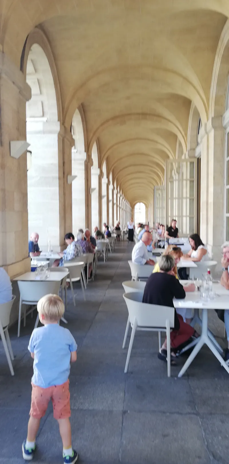 Le Quatrième Mur