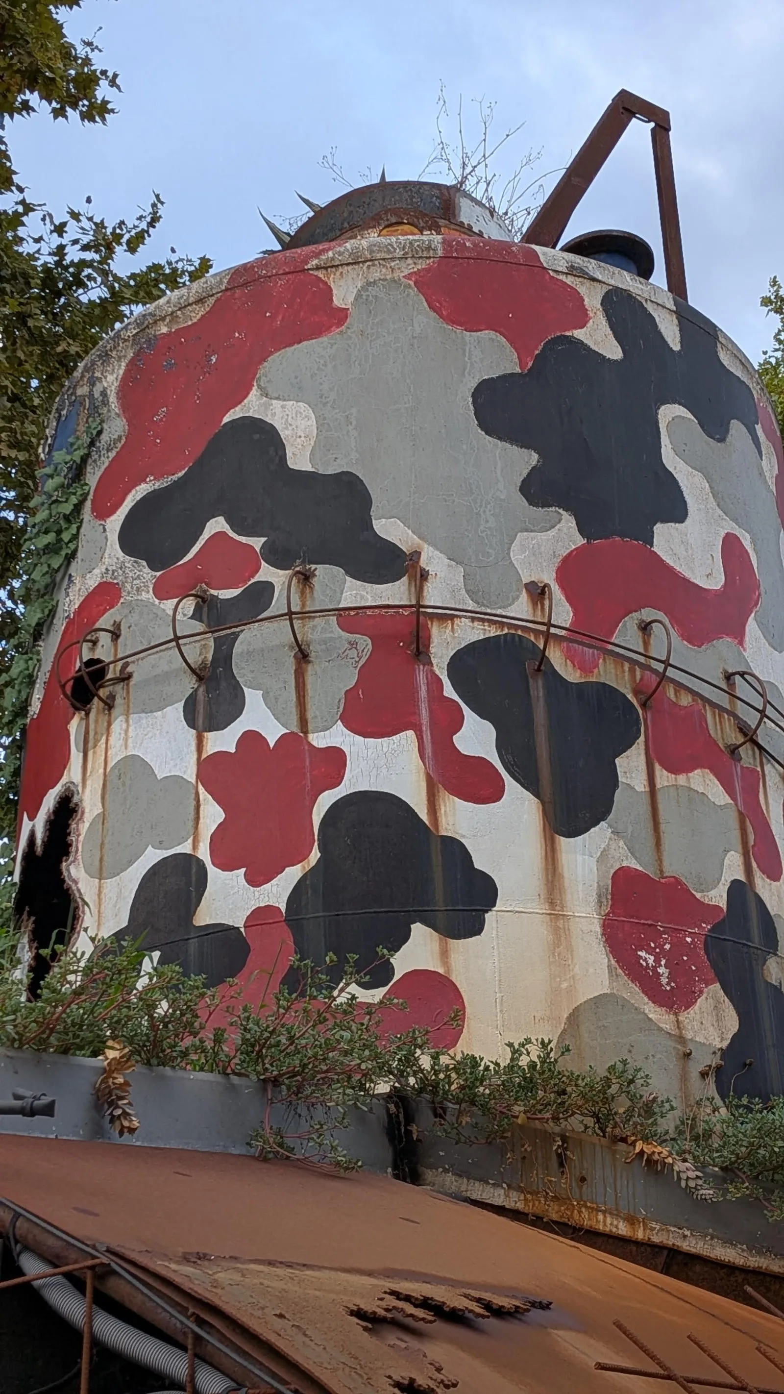 Details at Les Vivres de l'Art Bordeaux — travel photo