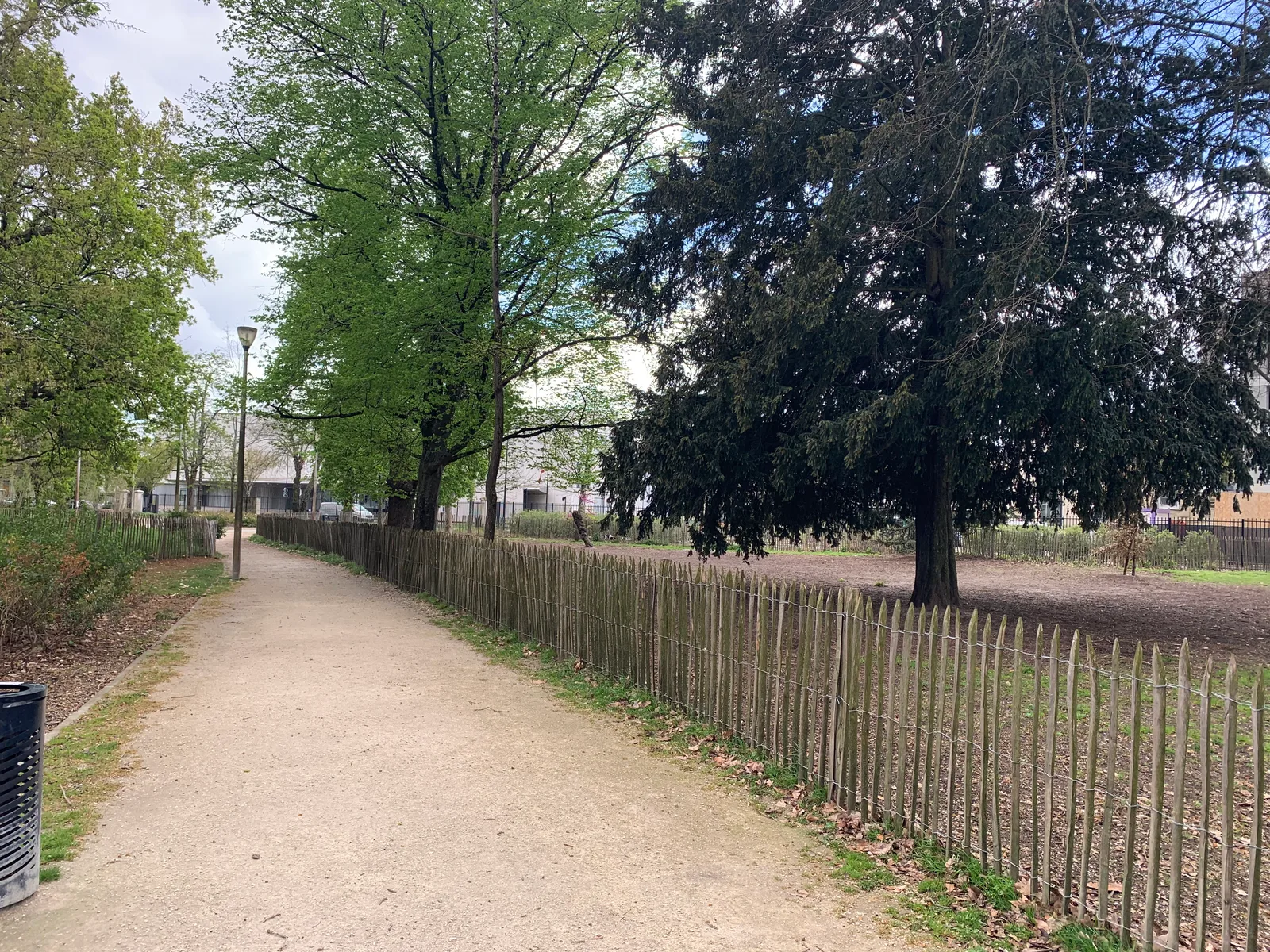 Details at Lussy Park Bordeaux — travel photo