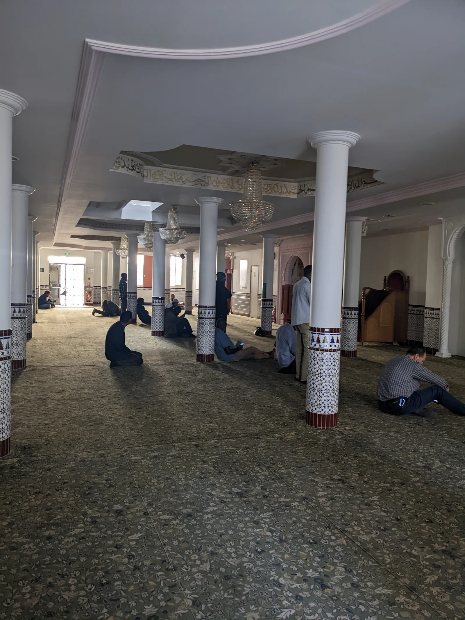 Atmosphere at Mosquée de Bordeaux Bordeaux — travel photo