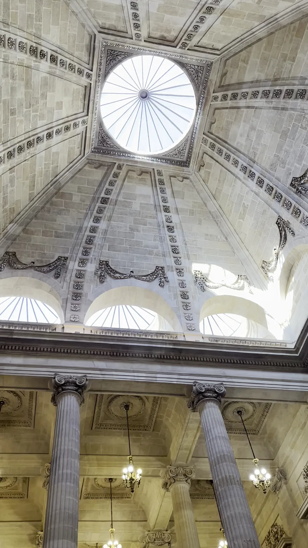 Interior at Opéra National de Bordeaux - Grand-Théâtre Bordeaux — travel photo