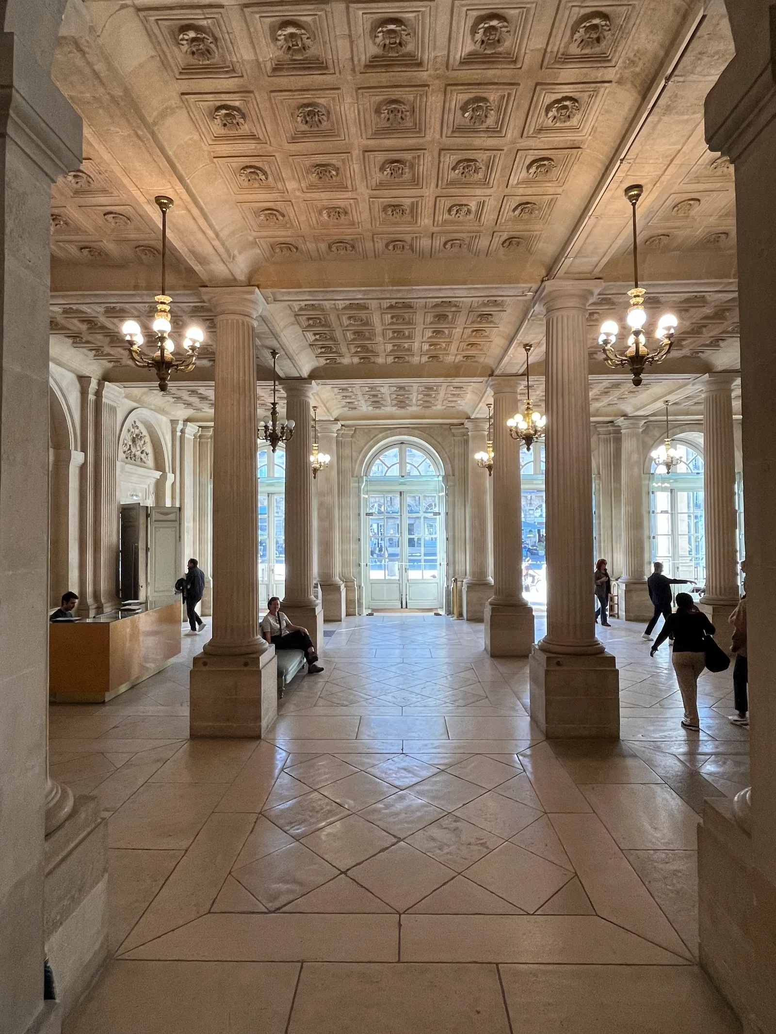 Atmosphere at Opéra National de Bordeaux - Grand-Théâtre Bordeaux — travel photo