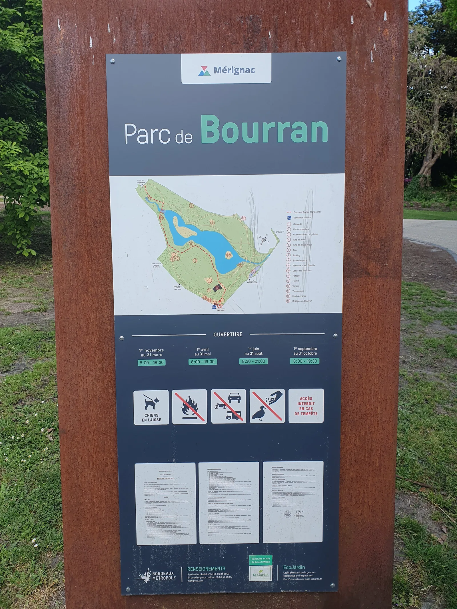 Main view at Parc de Bourran Bordeaux — travel photo