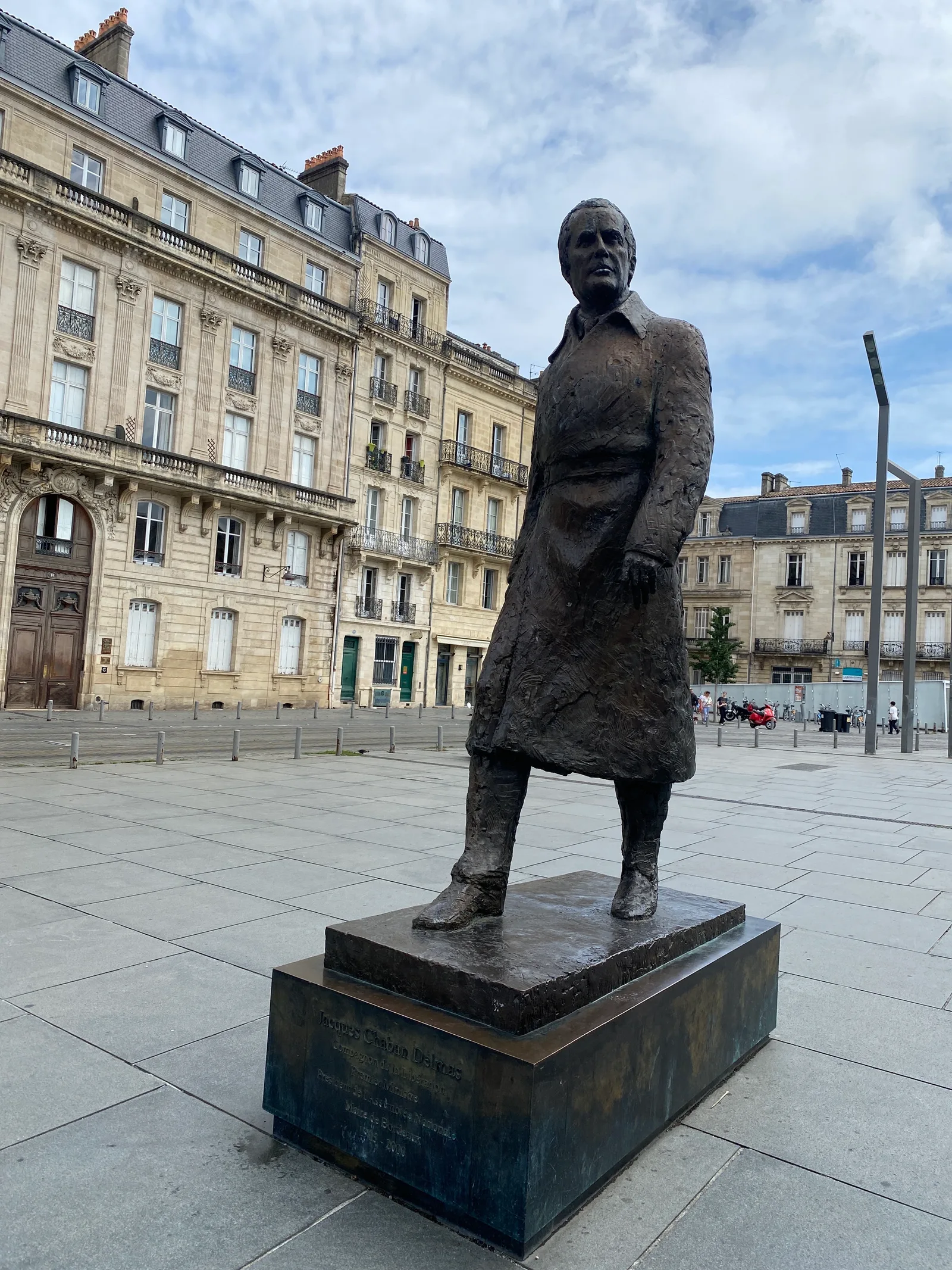 Statue of Jacques Chaban Delmas