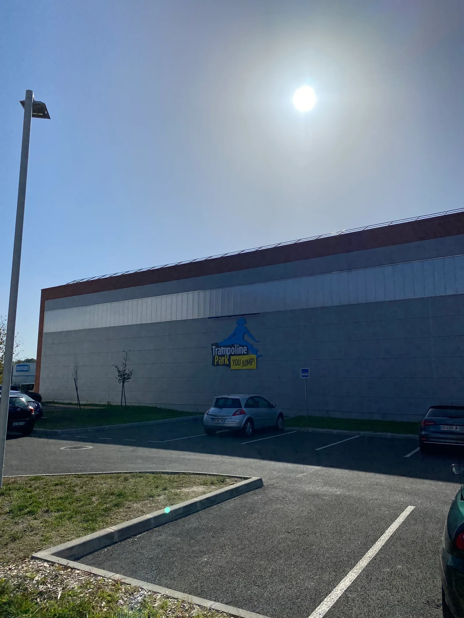 Atmosphere at Trampoline Park Bordeaux Merignac Bordeaux — travel photo
