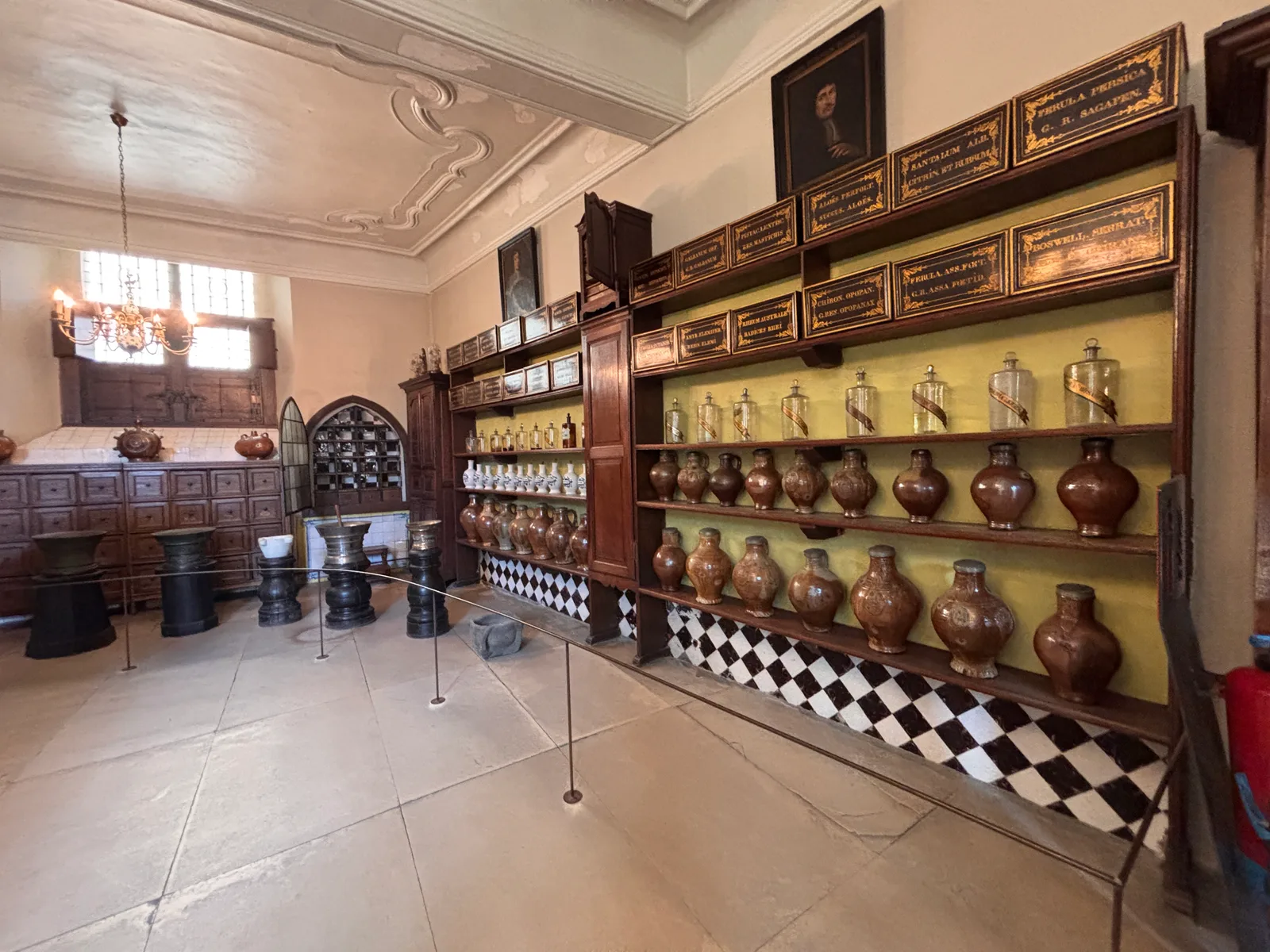 Details at Apotheek Sint-Janshospitaal Brugge — travel photo