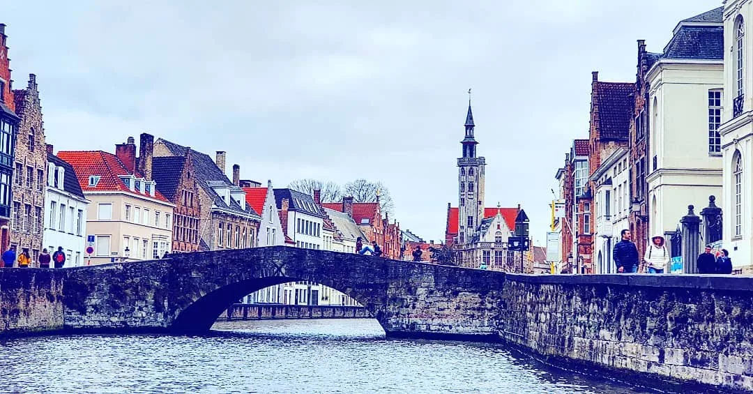 Details at Boniface Bridge Brugge — travel photo
