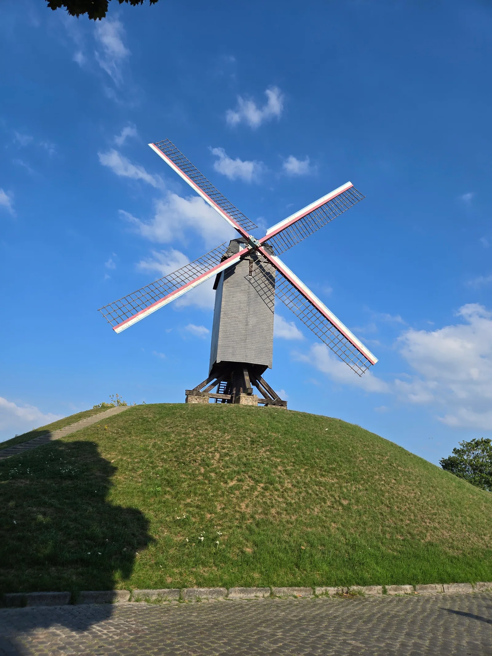 Details at Bonne-Chière Mill Brugge — travel photo
