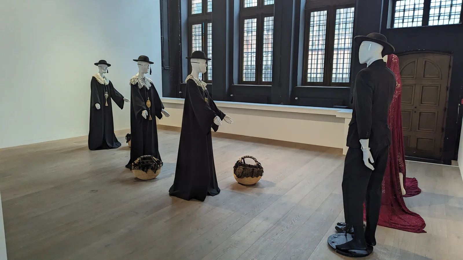 Atmosphere at Burghers’ Lodge Brugge — travel photo