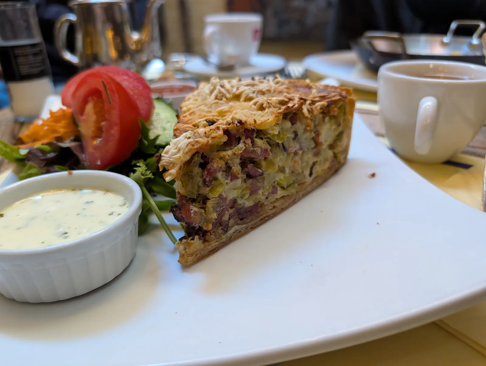 Atmosphere at Carpe Diem Bakery & Tea-room Brugge — travel photo