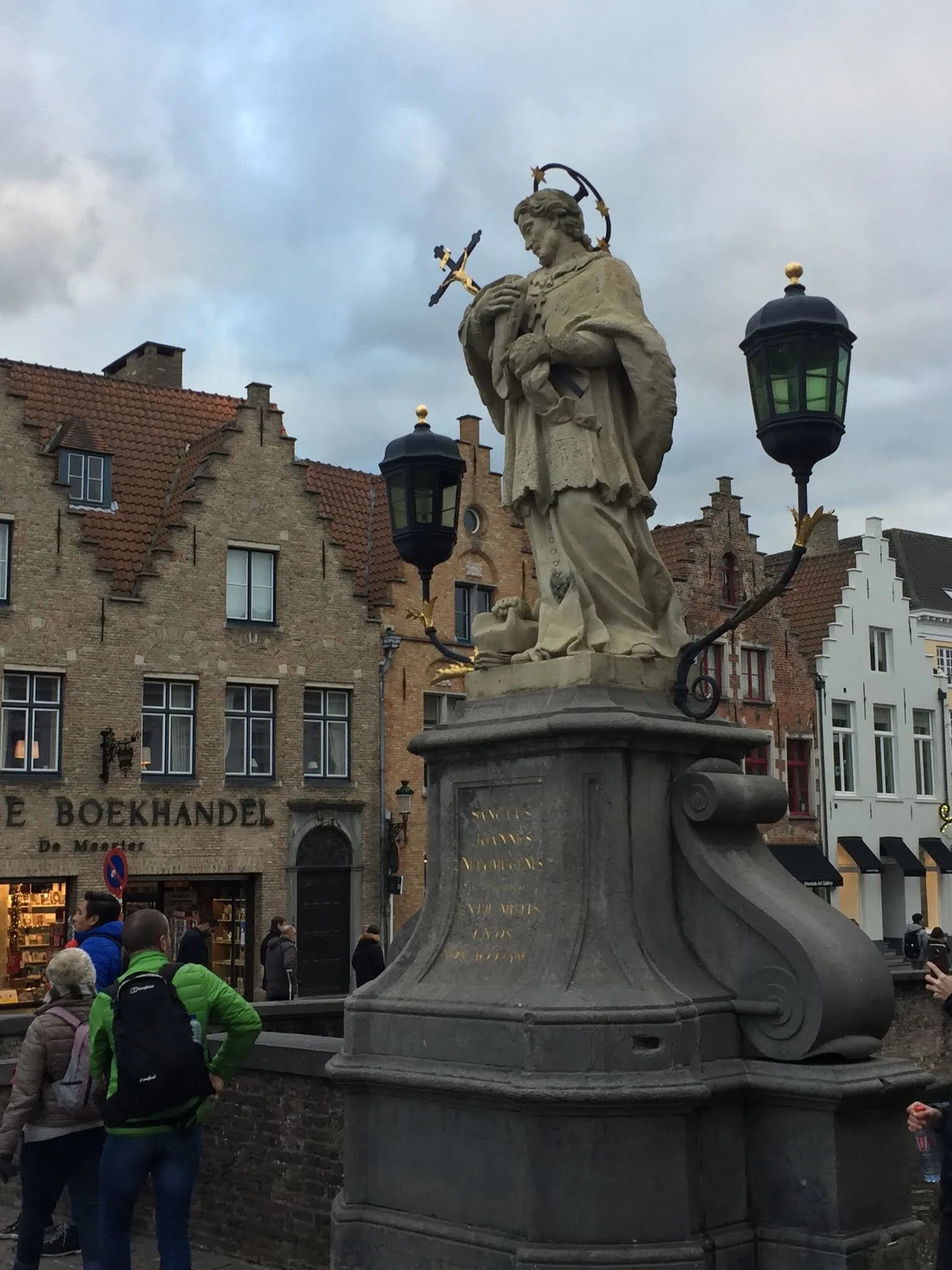 Atmosphere at Heilige Sint Nepomuceno - Pieter Pepers Brugge — travel photo