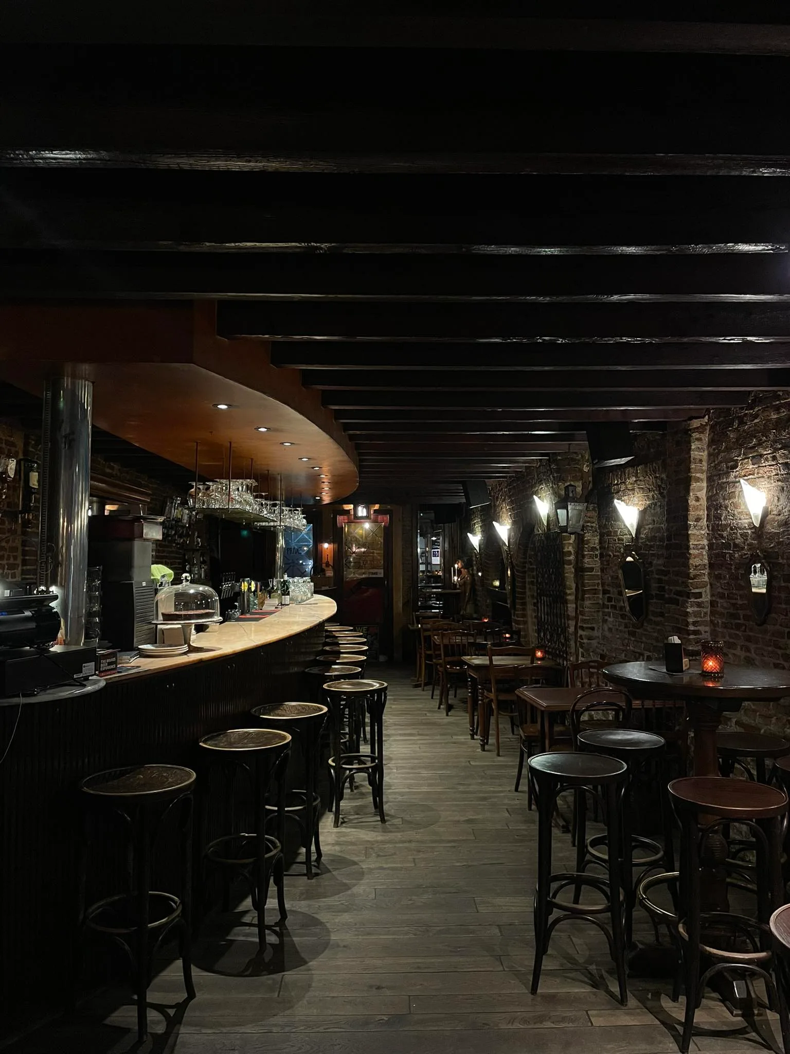Joey's — hidden gems guide Brugge