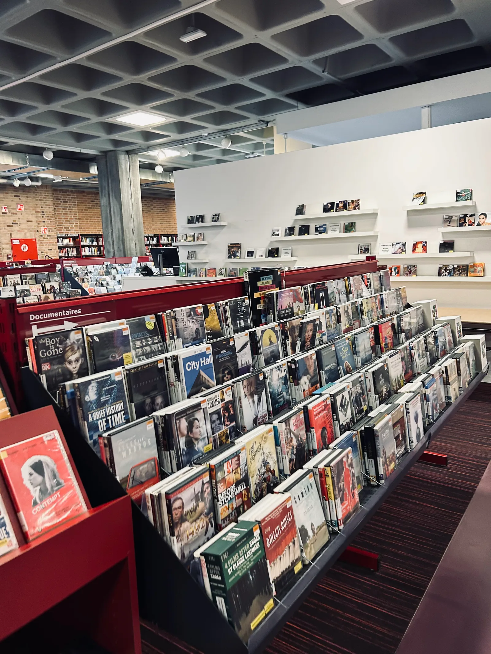 Atmosphere at Main Library Biekorf Brugge — travel photo