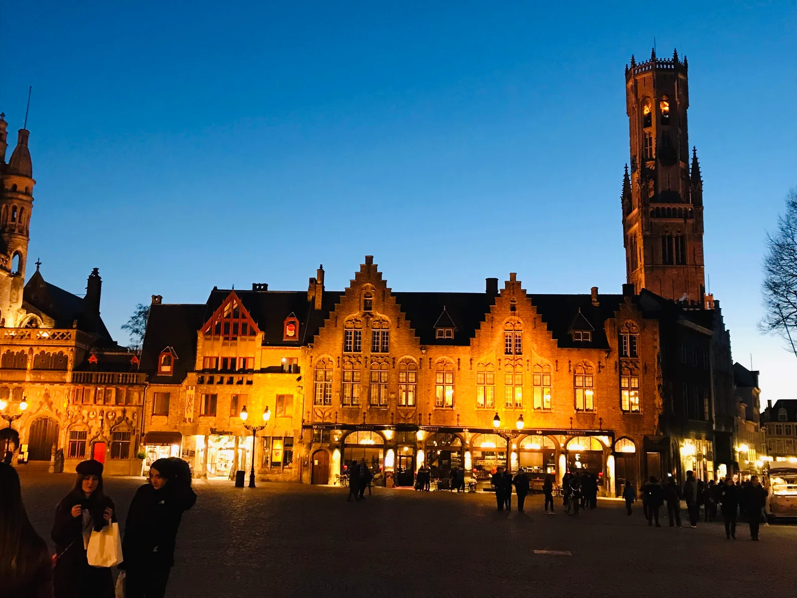 Main view at Minneboplein Brugge — travel photo