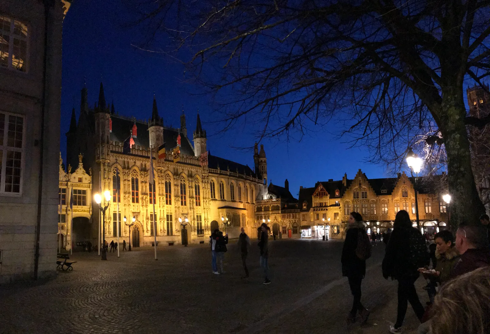 Atmosphere at Minneboplein Brugge — travel photo