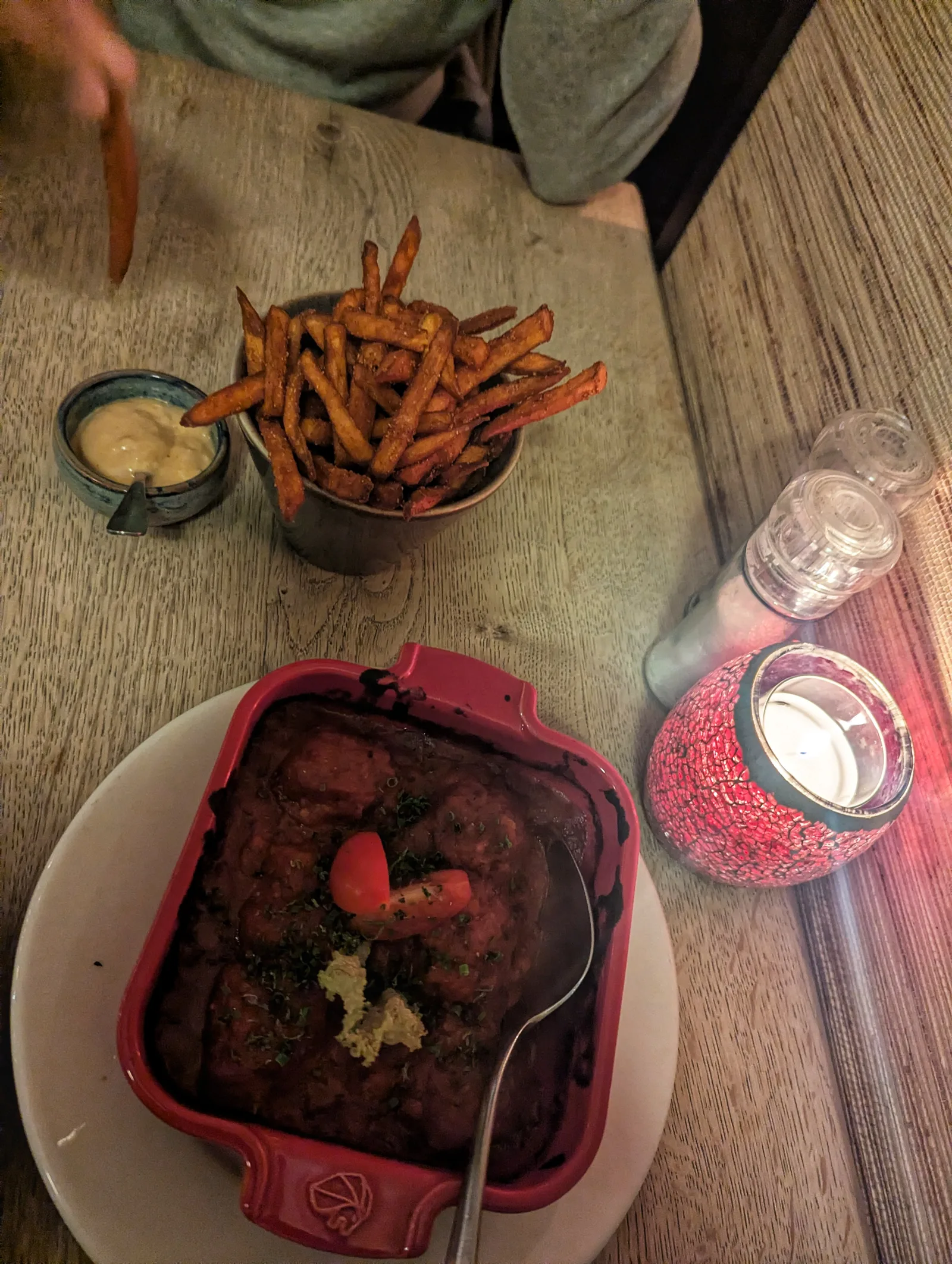 Atmosphere at Mojo Brugge — travel photo