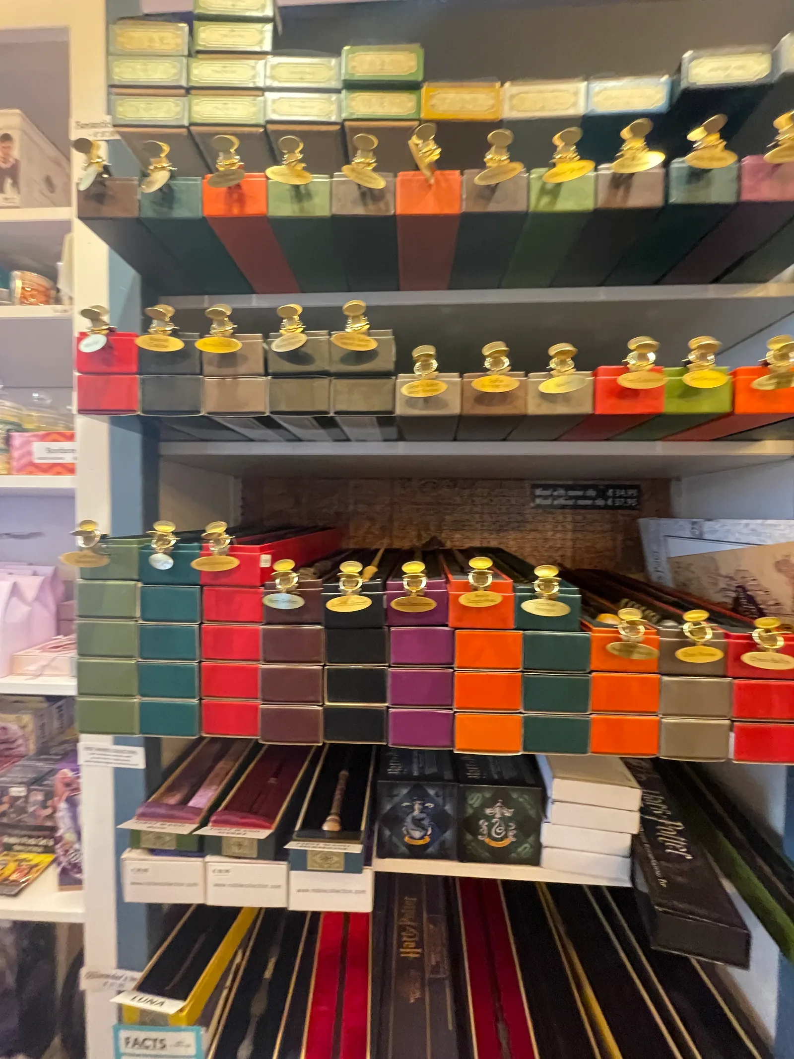 Details at Olleke, Wizarding Shop Brugge Brugge — travel photo