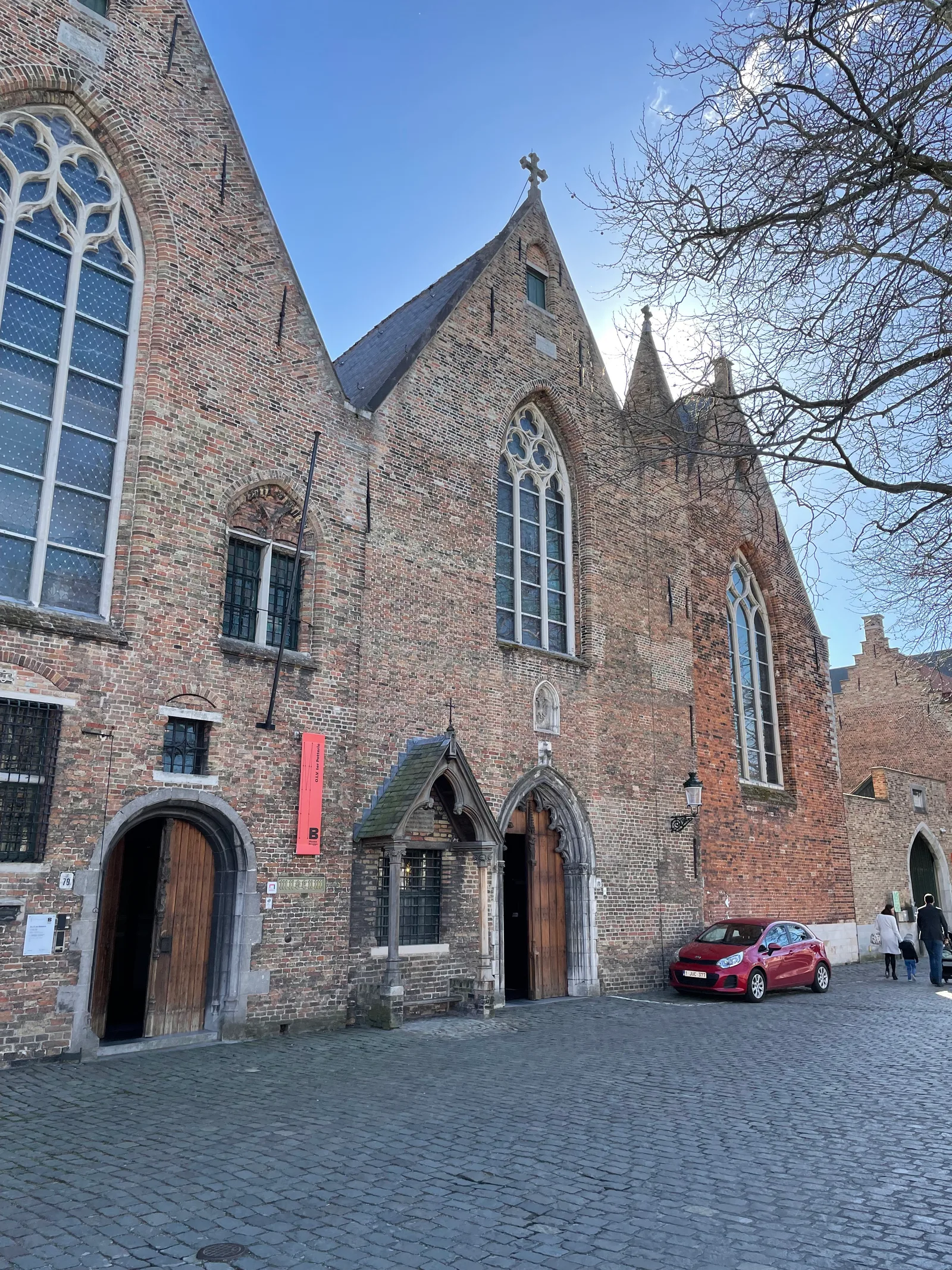 Atmosphere at Our Lady of the Pottery Brugge — travel photo