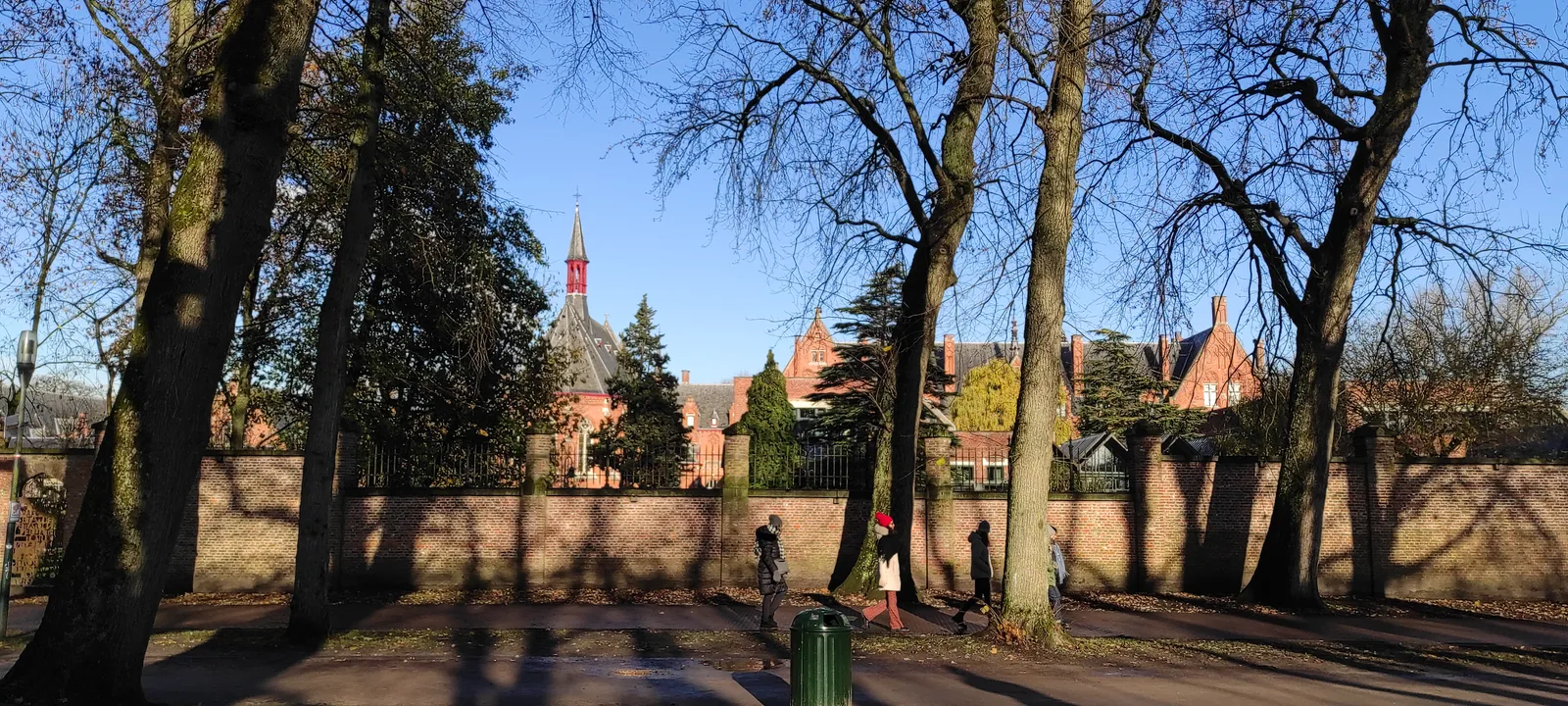 Atmosphere at Poertorenpark Brugge — travel photo