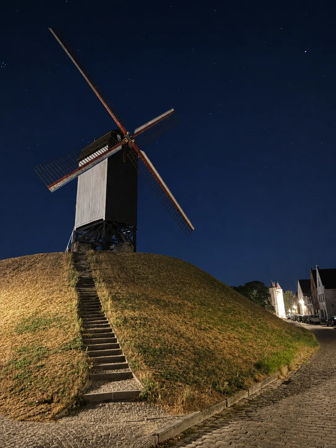 Main view at Sint-Janshuismolen Brugge — travel photo