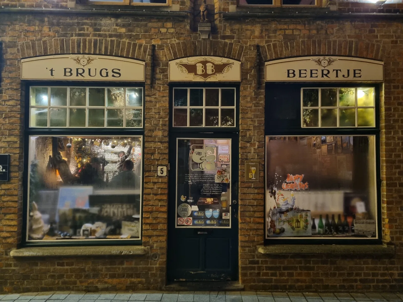 't Brugs Beertje — rainy day guide Brugge
