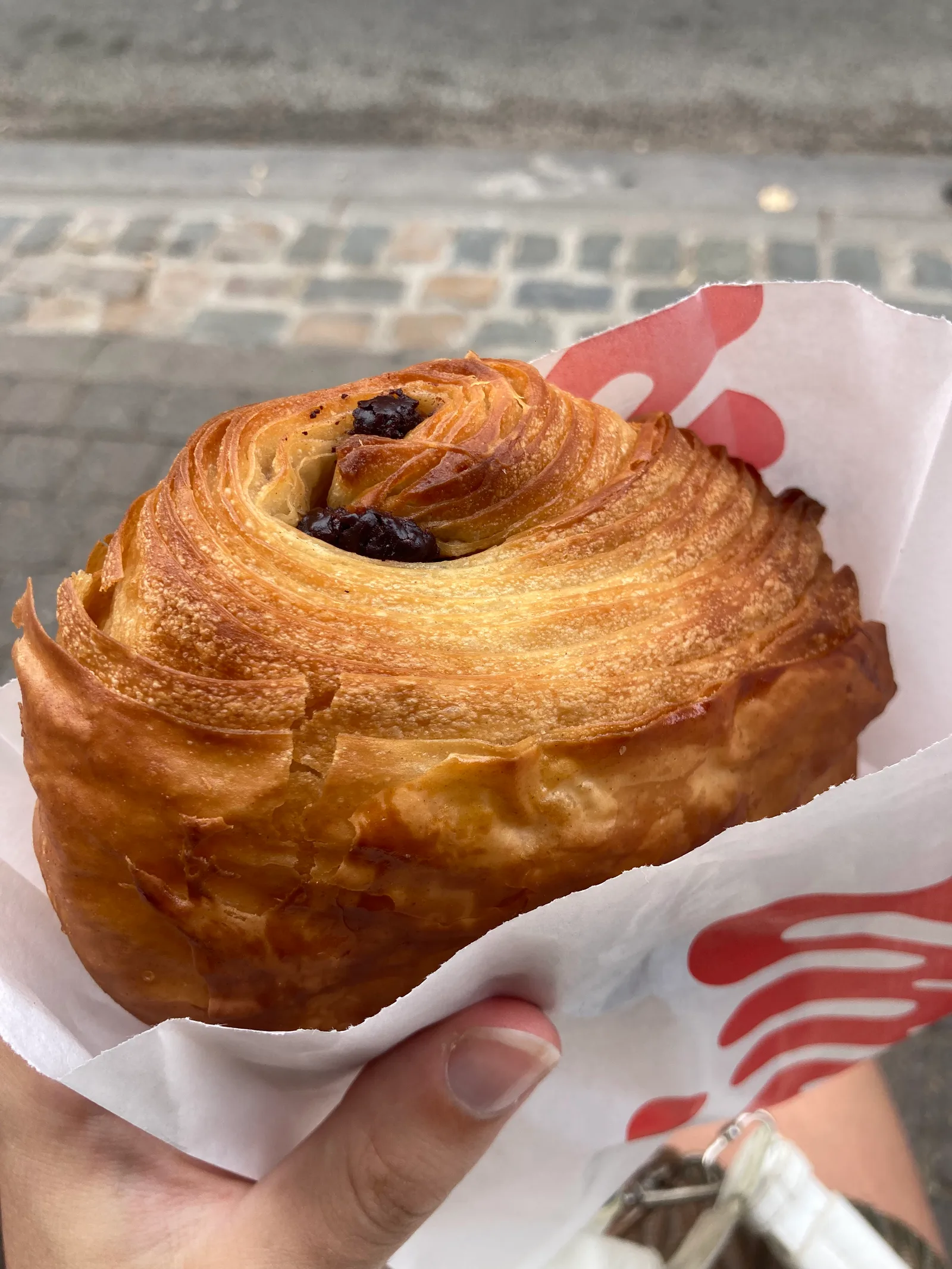 Atmosphere at Bakkerij Pinpin Brussels — travel photo