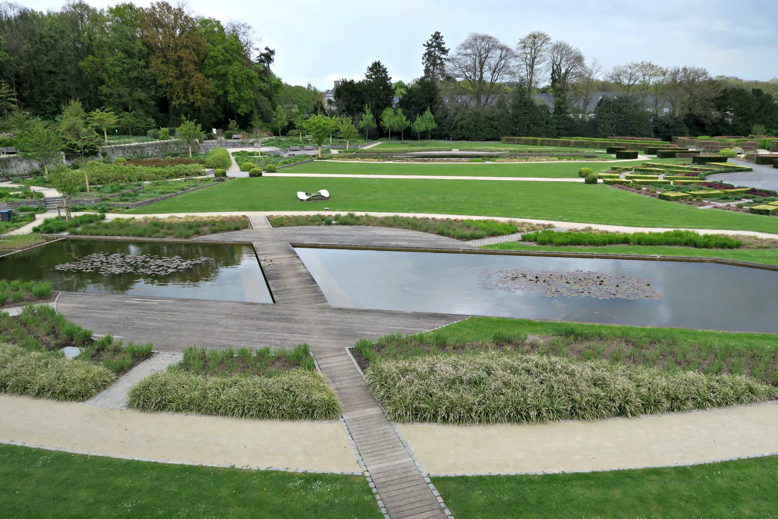 Atmosphere at Jardins du Fleuriste Brussels — travel photo