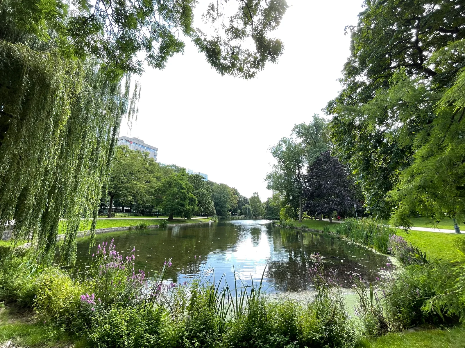 Leopold Park — budget guide Brussels