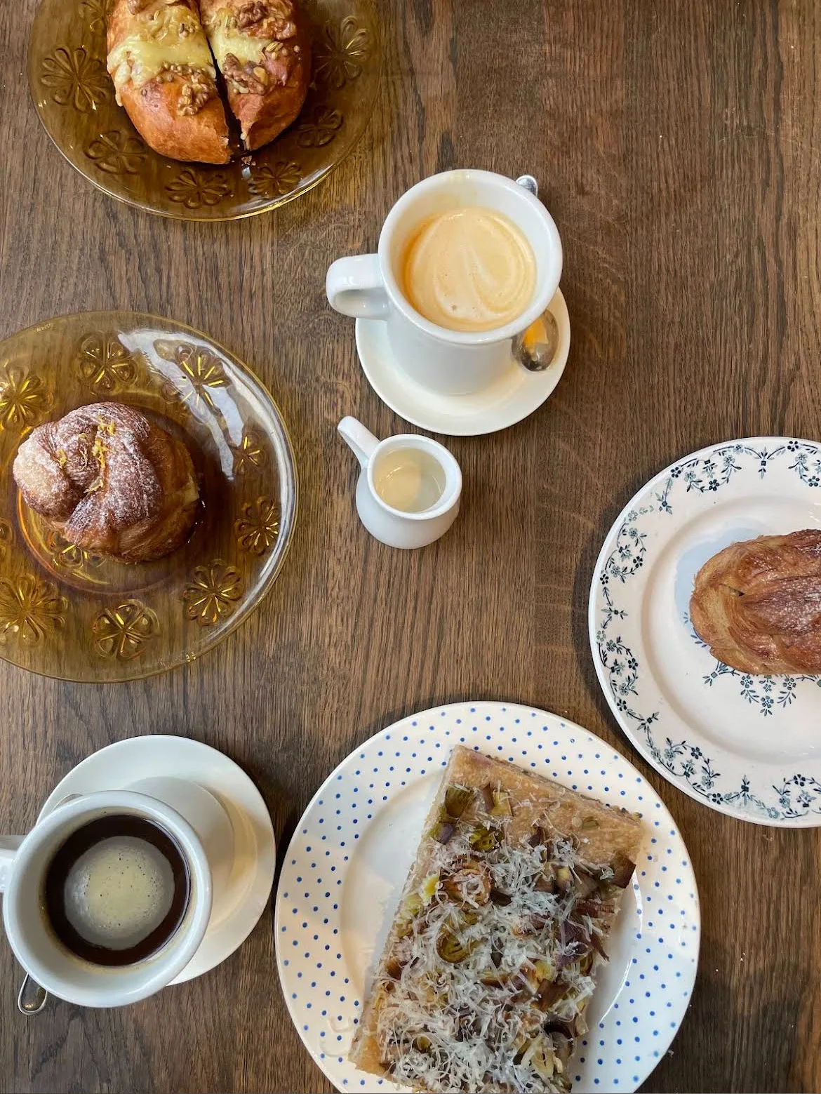 Atmosphere at Mains Sourdough Bakery Brussels — travel photo