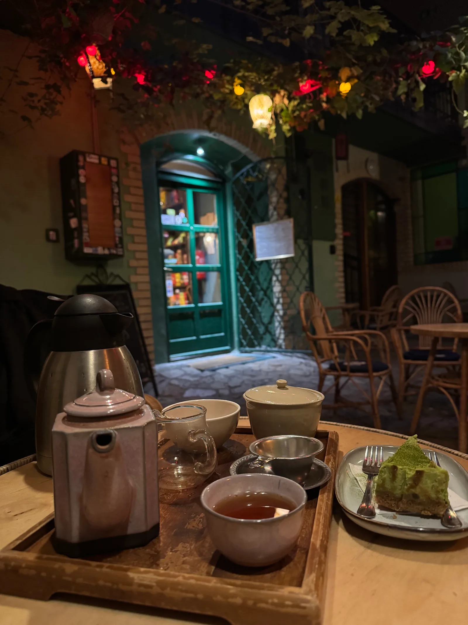 Details at 1000TEA Budapest — travel photo