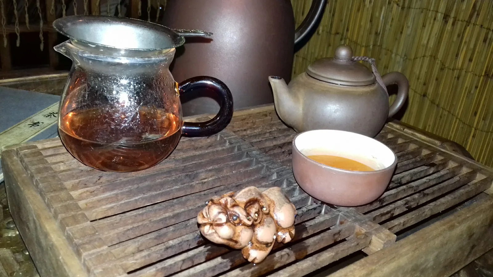 Atmosphere at 1000TEA Budapest — travel photo