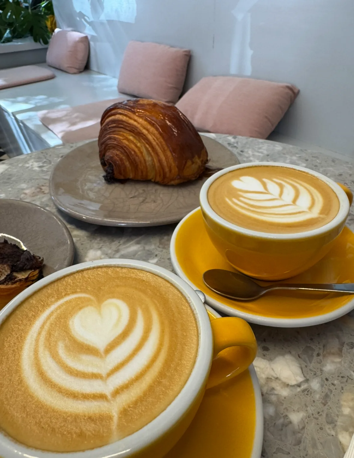 Atmosphere at Freyja - the croissant story Budapest — travel photo