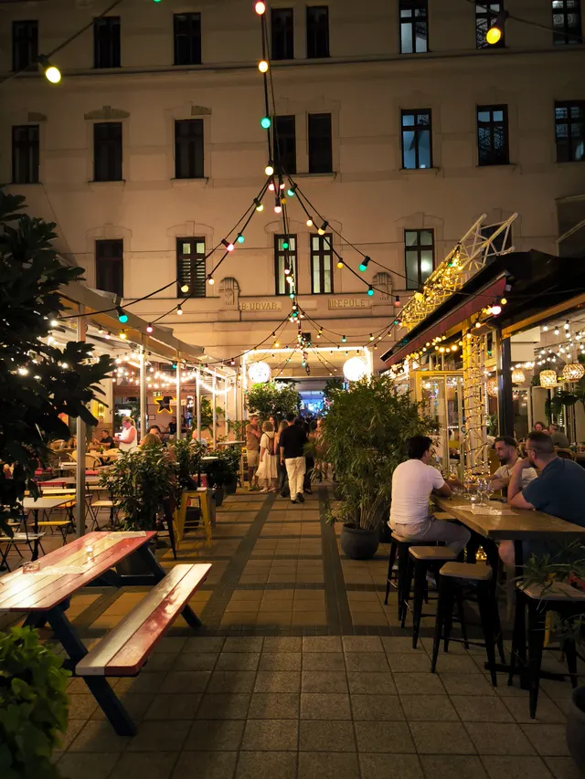 Gozsdu Court hotel