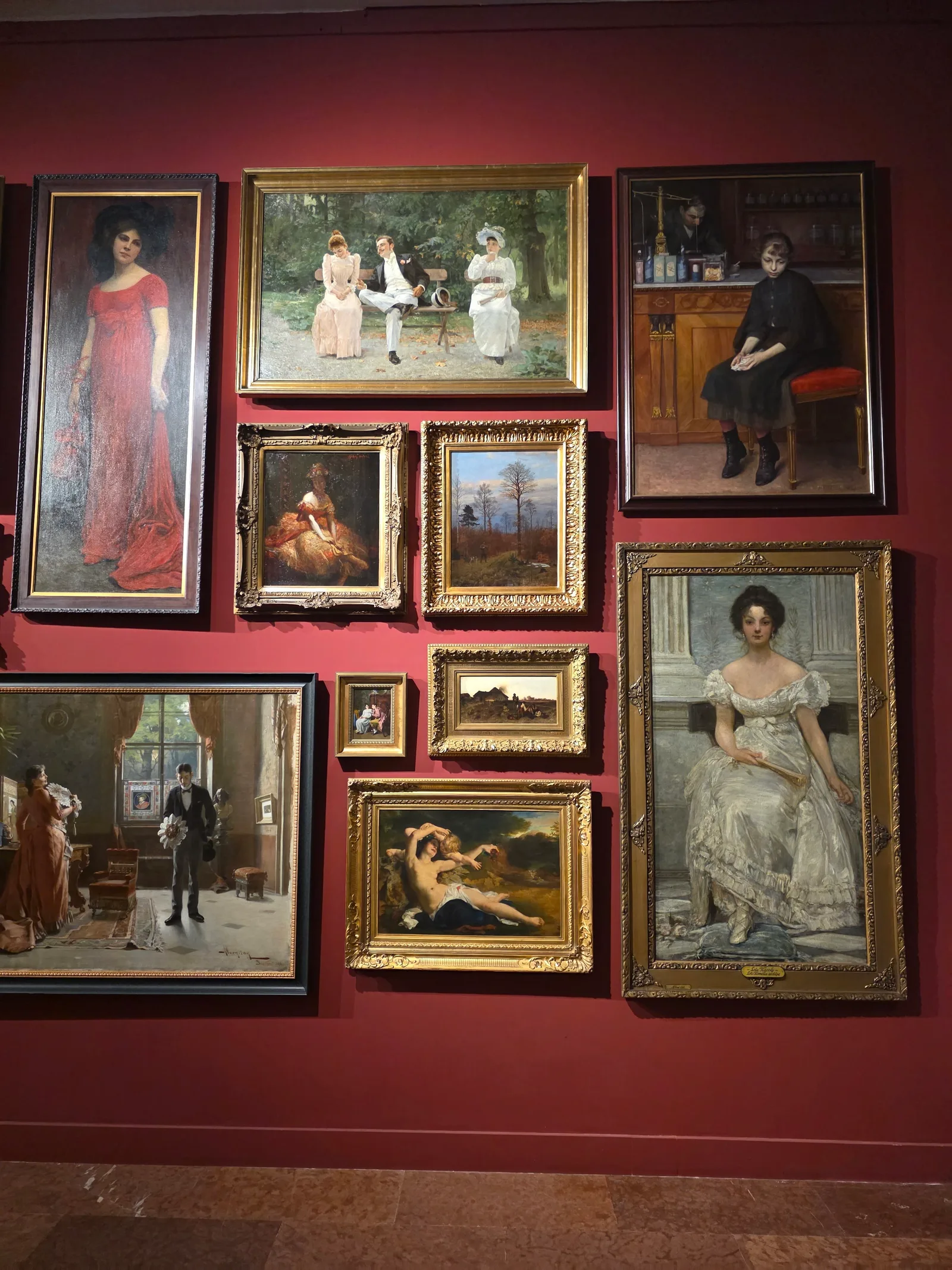 Details at Hungarian National Gallery Budapest — travel photo