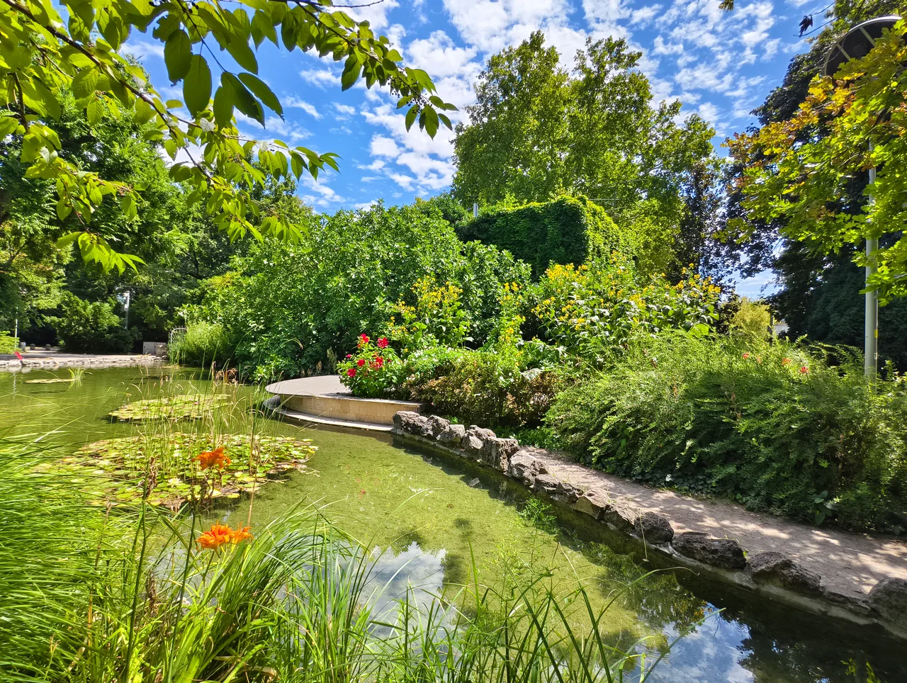 Japanese Garden — romantic guide Budapest